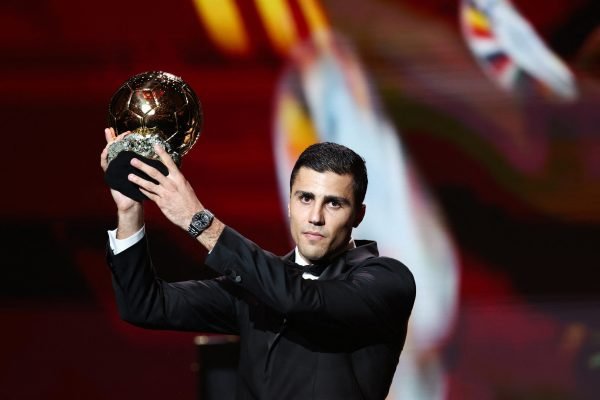 Rodri Dapat Ballon D’Or 2024, Jadi Pemain Sepak Bola Terbaik Dunia