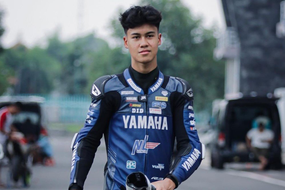 Aldi Satya Mahendra: Pembalap Muda Indonesia Cetak Rekor Dunia!