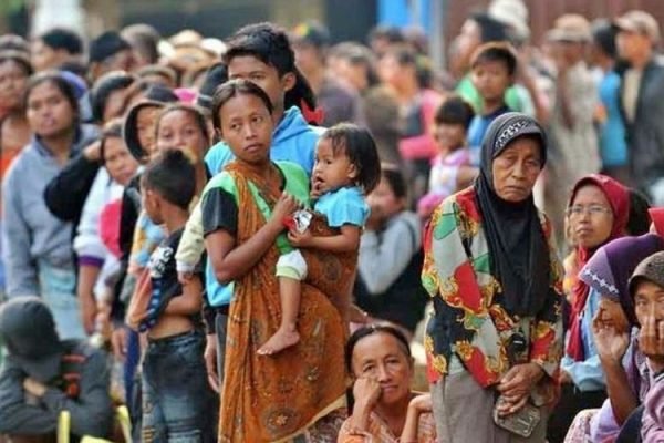Masyarakat Kelas Menengah Indonesia Turun Kelas