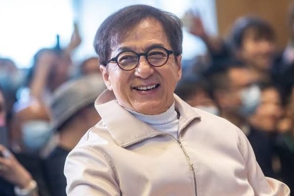 Alasan Jackie Chan Tak Wariskan Harta Rp6 Triliun Untuk 2 Anaknya