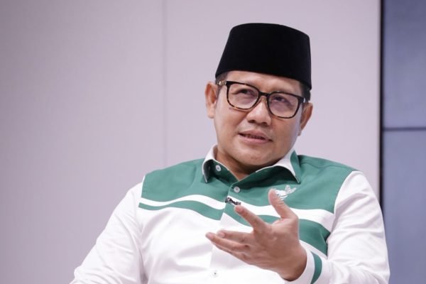 Baru Menjabat, Cak Imin Minta Anggaran Bansos 2025 Ditambah Rp100 Triliun!