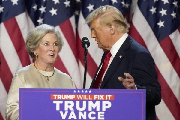 Donald Trump Kenalkan Susie Wiles, Kepala Staf Wanita Pertama di Gedung Putih