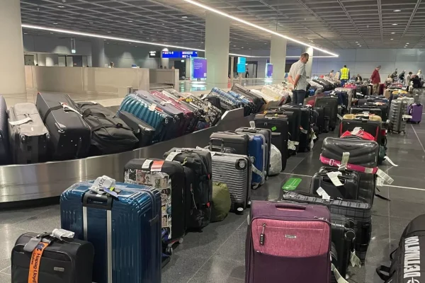 Bandara Soekarno-Hatta Percepat Waktu Keluar Bagasi, Cuma 15-30 Menit!