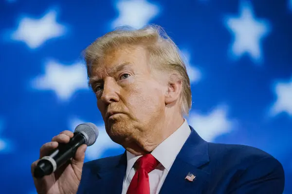 Resmi Dilantik, Donald Trump Tegaskan Gender di AS Cuma Laki-Laki dan Perempuan