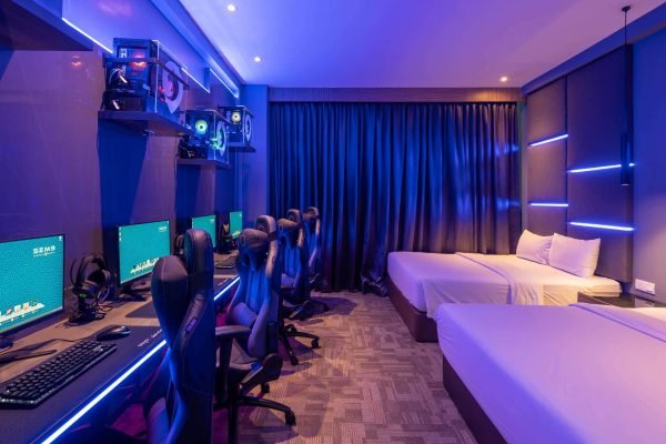 Hotel Esport Jadi Tren Baru di China, Ada PC Gaming di Dalam Kamar!