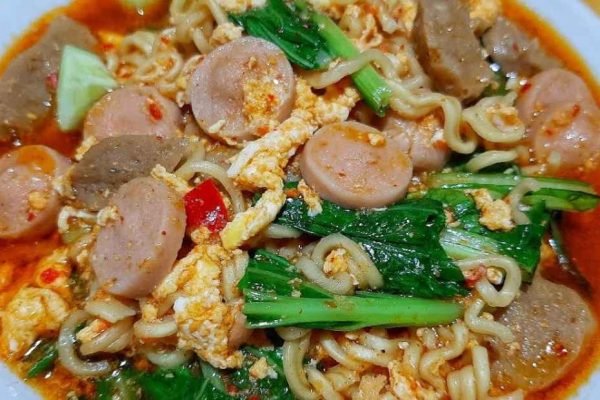 8,8 Ribu Remaja Putri di Karawang Kena Anemia Gegara Doyan Makan Bakso dan Seblak!