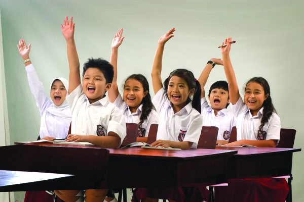 Pemerintah Terbitkan Surat Edaran Belajar di Rumah Seminggu Pertama Ramadan 2025
