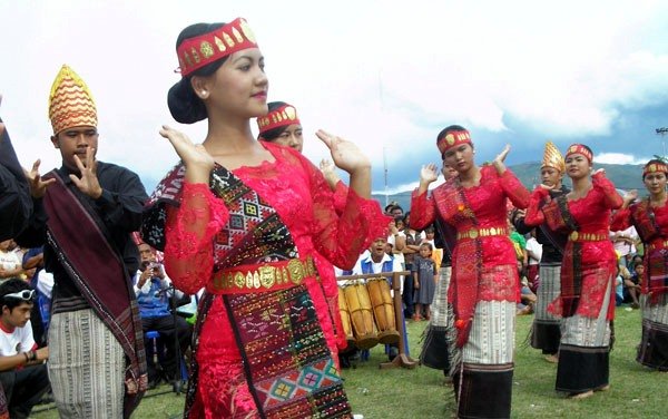 Data BPS: Batak Jadi Suku Indonesia dengan Lulusan Sarjana Terbanyak di 2024