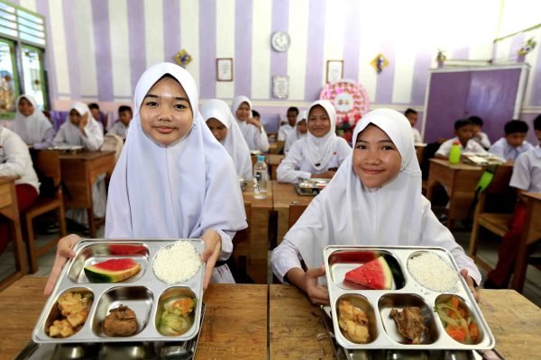 Program Makan Bergizi Gratis Diusulkan Pakai Uang Zakat