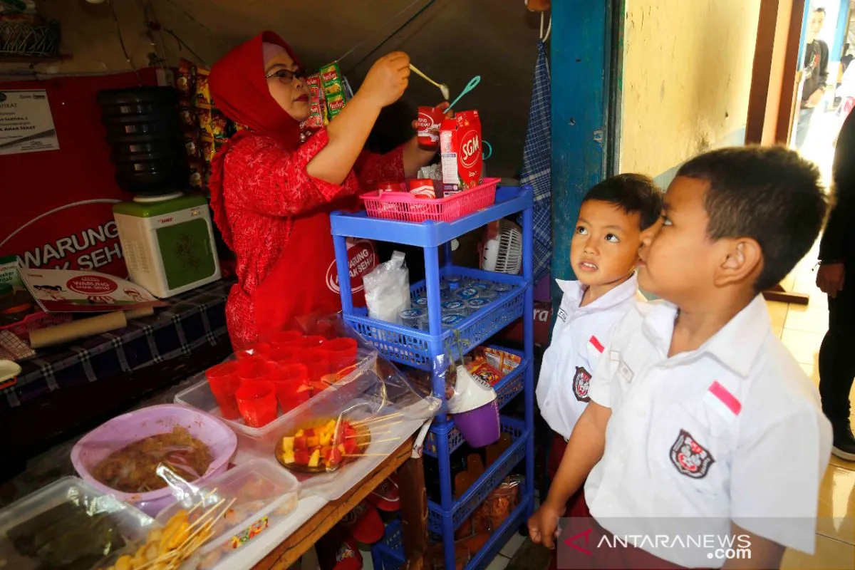 Kantin Sekolah Akui Penghasilan Turun Hingga 50 Persen Akibat Makan Bergizi Gratis
