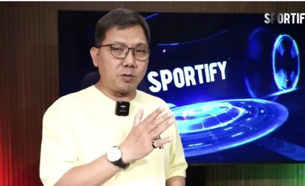 Netizen Geram! Bung Towel Kembali Senggol Shin Tae-yong: ‘Memang Cocoknya Jualan’