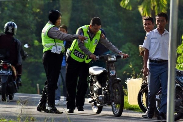 Propam Polri Buka Layanan Pengaduan ‘Polisi Nakal’