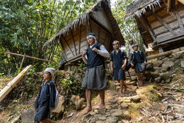 Wisatawan Dilarang Gunakan Drone Untuk Memotret Suku Badui