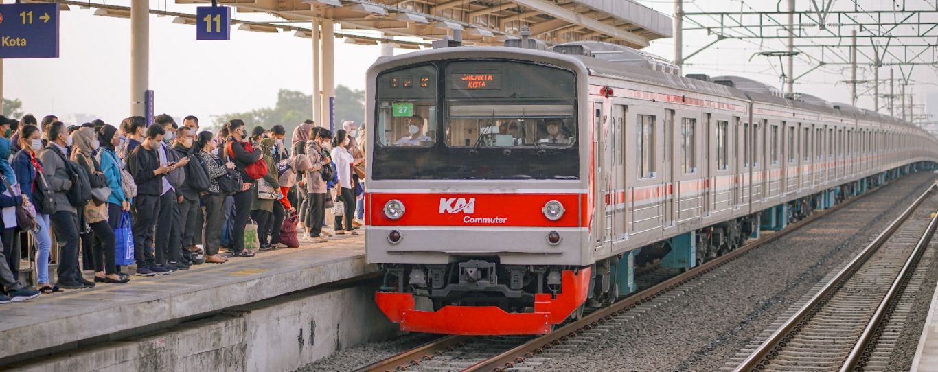 DPR RI minta Kemenhub tambah jam operasional KRL rute Stasiun Cikarang/Foto Istimewa