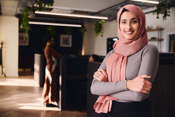 Pahala Bagi Wanita Muslimah yang Banyak Berdiam Diri di Rumah