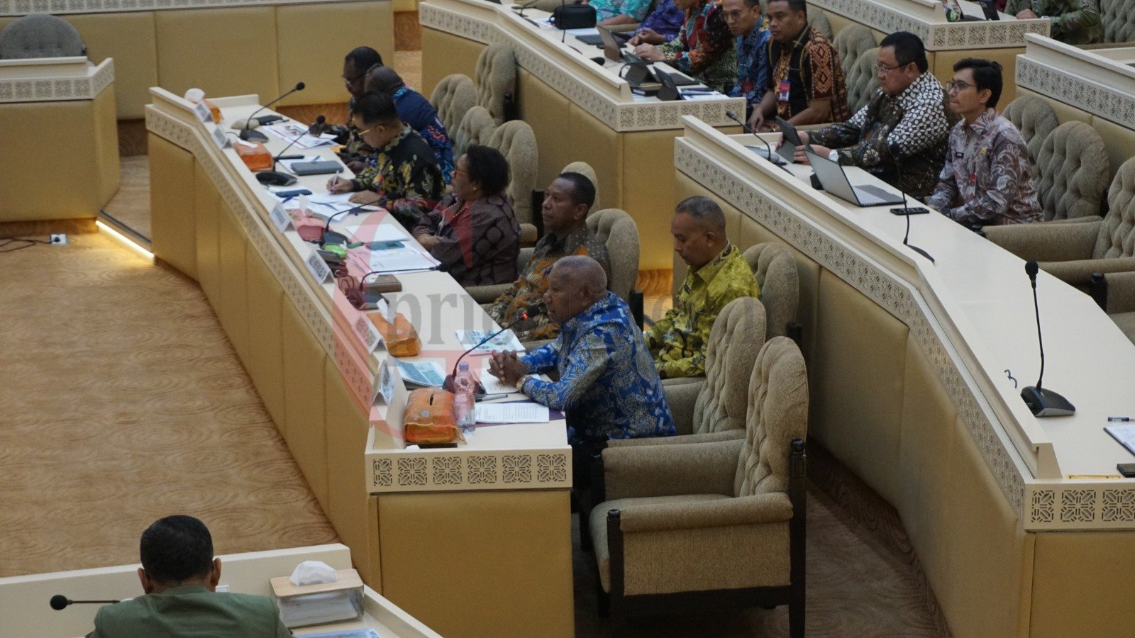 Gubernur Dominggus Mandacan Usulkan 10 DOB Papua Barat ke DPR RI