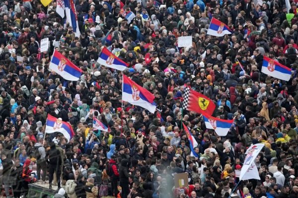 300 Ribu Warga Serbia Demo Massal, Kritik Pemerintahan yang Diduga Korupsi