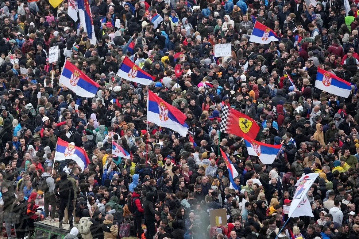 300 Ribu Warga Serbia Demo Massal, Kritik Pemerintahan yang Diduga Korupsi
