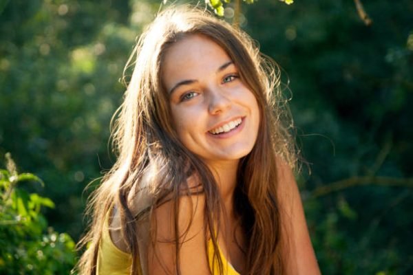 20 Tips Agar Terlihat Lebih Cantik di Mata Lawan Bicara
