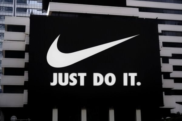 Nike Alami Penurunan Pendapatan Signifikan Pasca Pandemi
