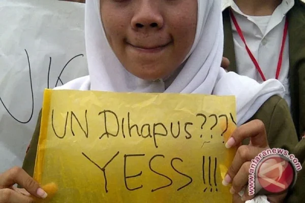 Resmi! Sistem Ujian Nasional Diganti Tes Kompetensi Akademik