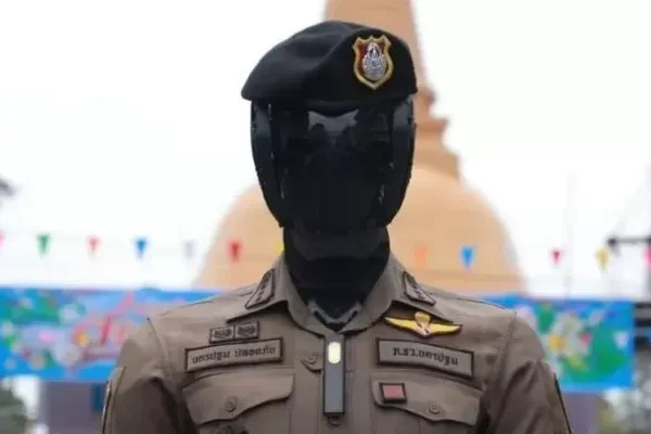 Thailand Gunakan Robot Polisi AI Pada Festival Songkran 2025