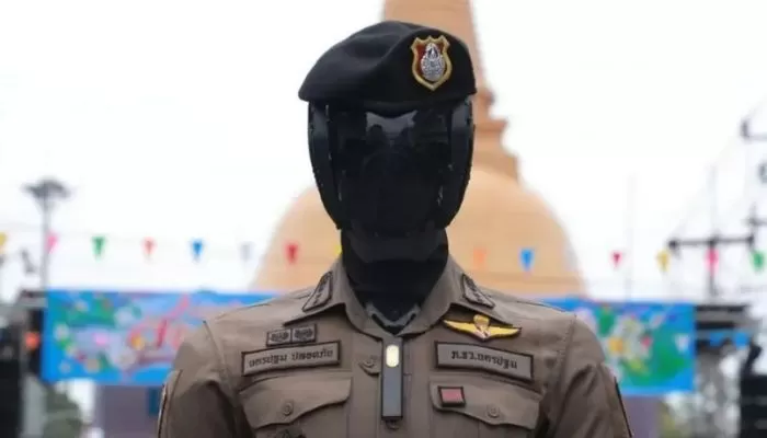 Thailand Gunakan Robot Polisi AI Pada Festival Songkran 2025