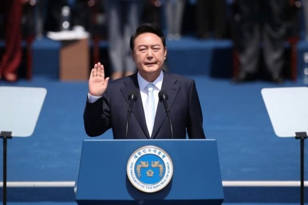Imbas Kebijakan Darurat Militer, Presiden Korsel Dimakzulkan