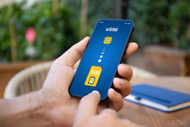 Ilustrasi registrasi kartu SIM/Foto : Dok. iStock