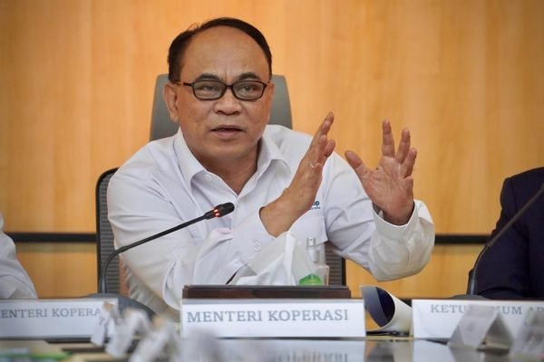 Menkop Budi Arie: Orang Partai Bisa Jadi Pengurus Koperasi Merah Putih