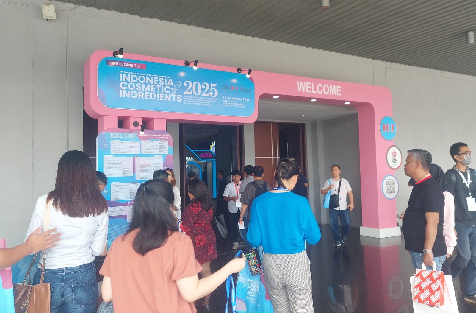 Tertarik Bisnis di Dunia Kecantikan? Yuk Kunjungi Indonesia Cosmetic Ingredients 2025!