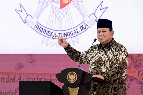 Prabowo Cabut 4 Izin Usaha Tambang Nikel Raja Ampat