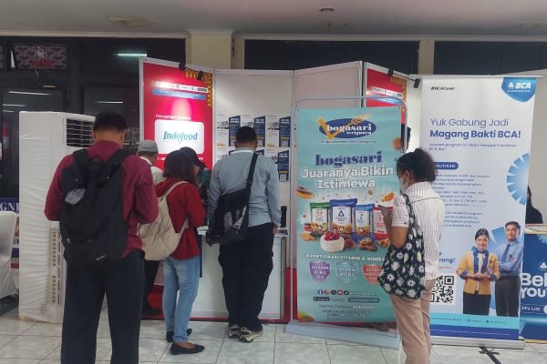 Join Jakarta Job Fair 2025, BCA Buka Lowongan CS dan Teller se-Jabodetabek!