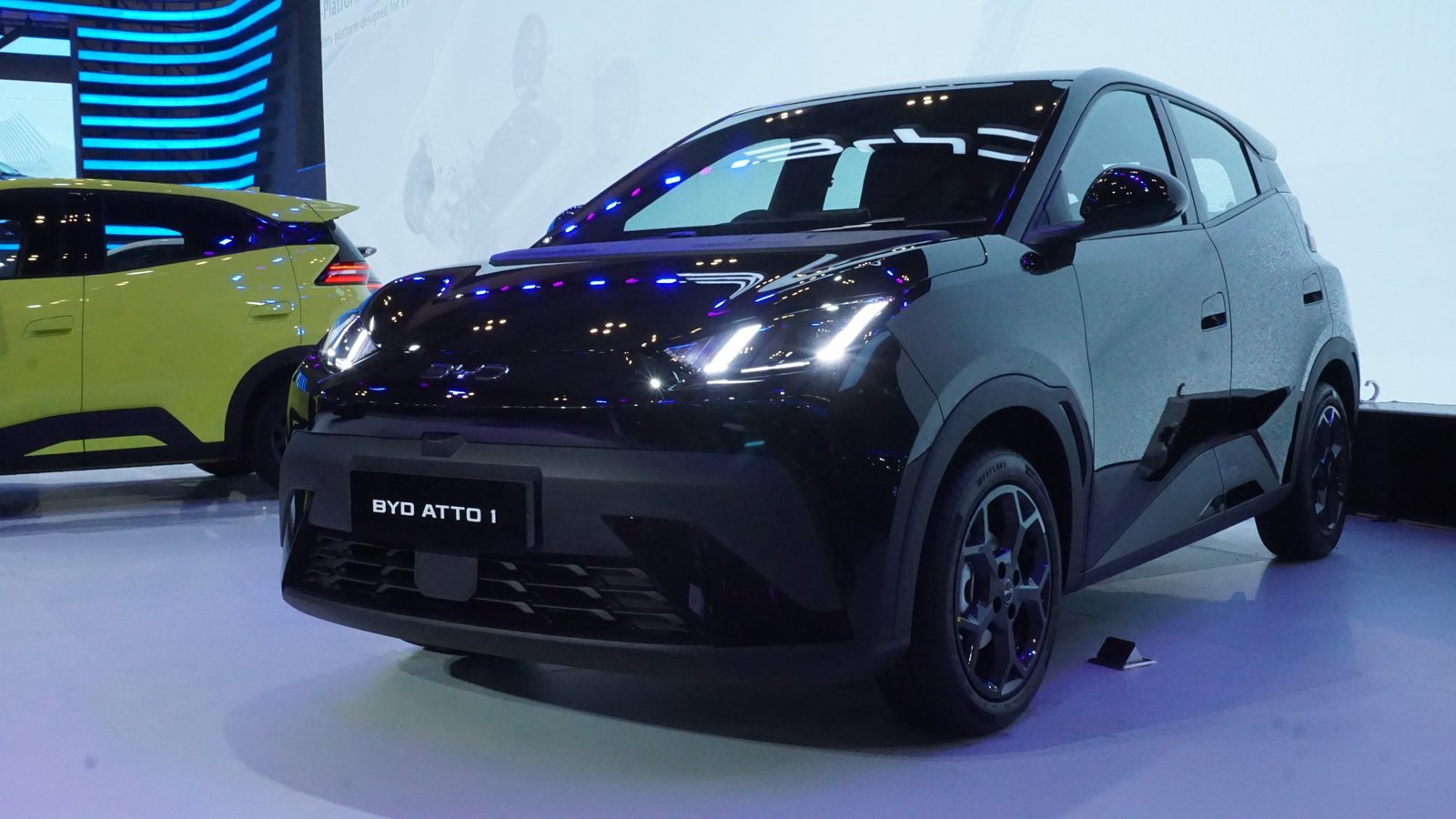 BYD Atto 1 meluncur di GIIAS 2025. Foto: GPriority/Dimas A Putra
