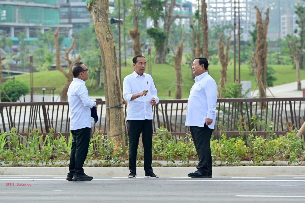 Presiden Prabowo saat meninjau pembangunan IKN bersama Presiden RI sebelumnya Joko Widodo (Jokowi)/Foto : Dok. Sekretariat Negara