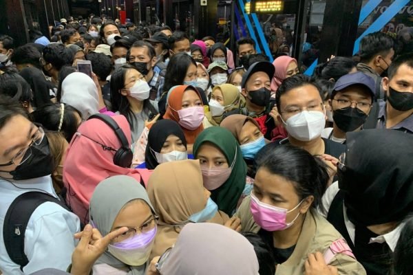 Ilustrasi penduduk Indonesia yang semakin bertambah/Foto : Dok. South China Morning Post