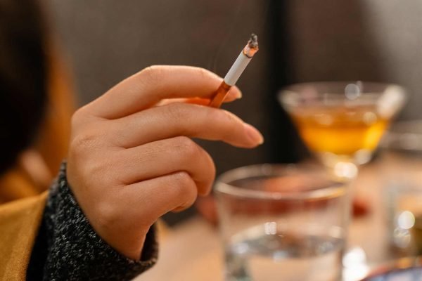 DPRD DKI Jakarta Usulkan Rokok Dilarang di Area Hiburan Malam/Foto : Ilustrasi (gettyimages)
