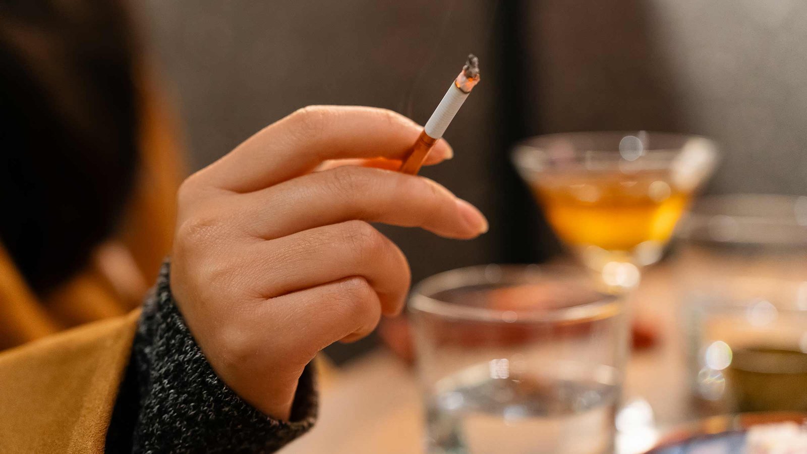 DPRD DKI Jakarta Usulkan Rokok Dilarang di Area Hiburan Malam/Foto : Ilustrasi (gettyimages)