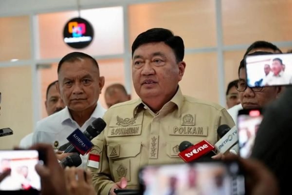 Menkopolkam Budi Gunawan siap beri sanksi ke warga Indonesia yang kibarkan bendera One Piece/Foto : Dok. Istimewa