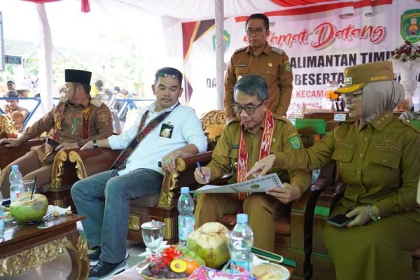 Mediasi sengketa wilayah Kutim-Bontang oleh Gubernur Kalimantan Timur (Kaltim) H Rudy Mas’ud di tengah sidang sela Mahkamah Konstitusi pada Selasa (12/8). Foto: Pemkab Kutim