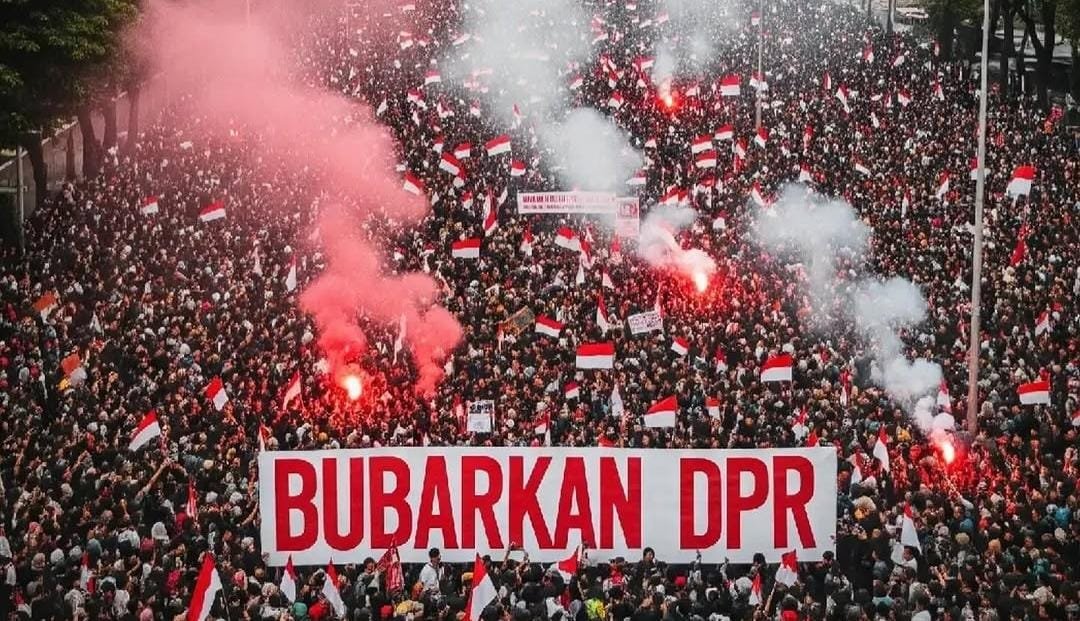 Aksi unjuk rasa massa tuntut pembubaran DPR RI/Foto : Dok. Istimewa
