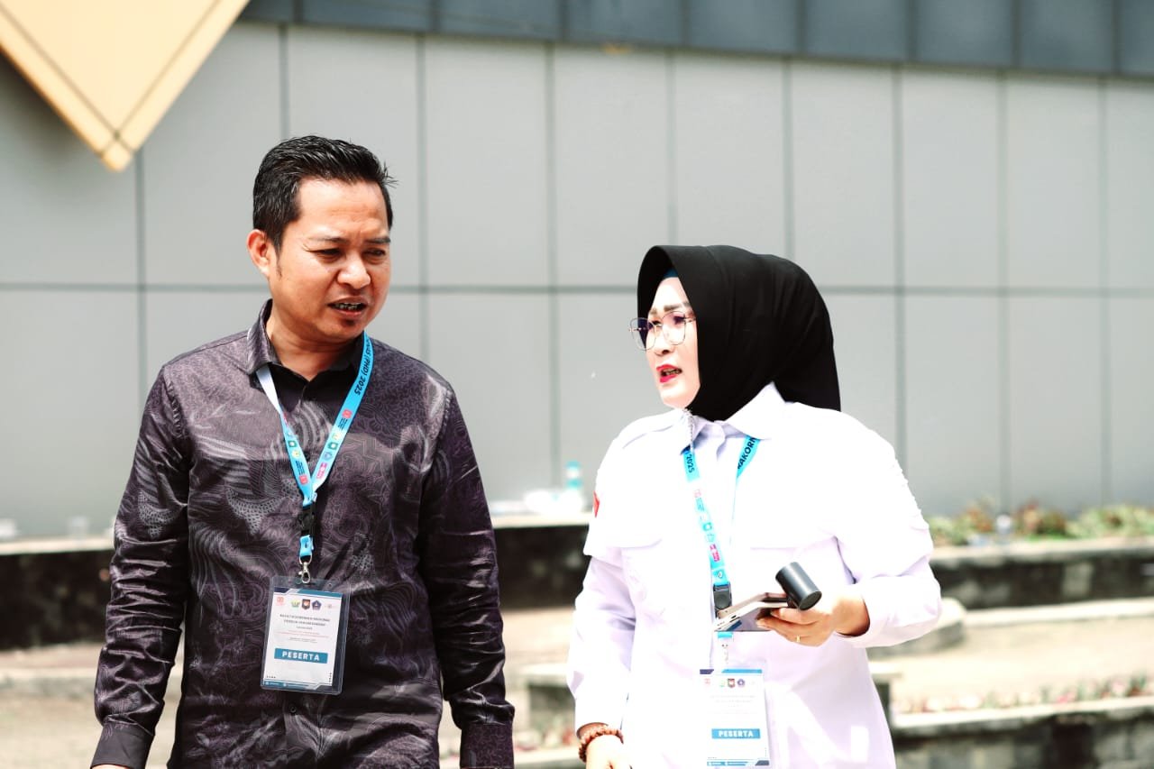 Wakil Bupati Morowali Iriane Iliyas bersama Ketua DPRD Morowali Herdianto Marzuki menghadiri Rapat Koordinasi Nasional (Rakornas) Produk Hukum Daerah 2025 di Kota Kendari, Rabu (27/8). Foto: dok.Pemkab Morowali