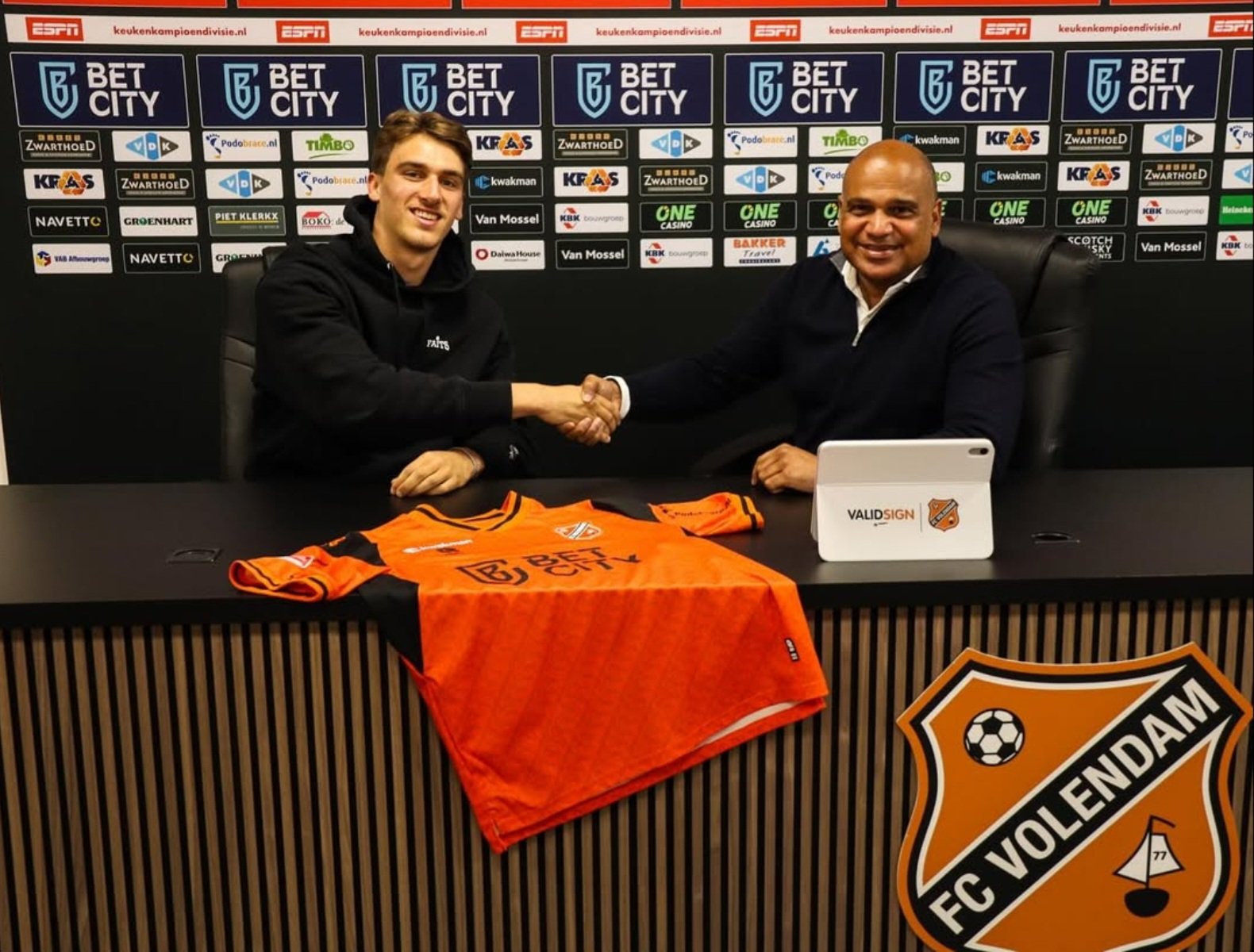 Mauro Zijlstra saat tandatangan di FC Volendam
