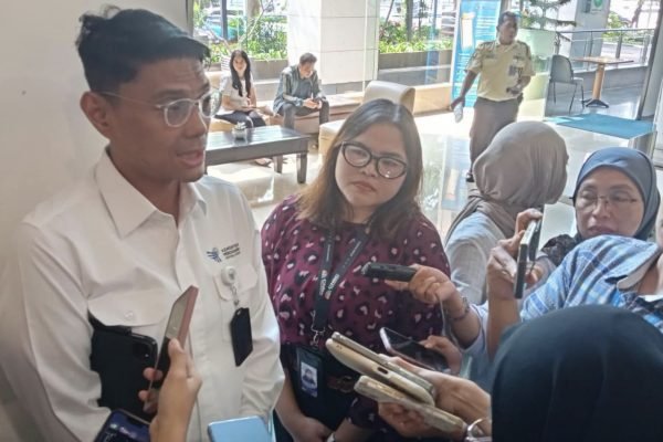 Dirjen Perdagangan Dalam Negeri, Iqbal Shofwan, saat bertemu dengan para wartawan di gedung kementerian perdagangan, Jakarta, Senin (4/8). Foto: GPriority/Rizki Juned