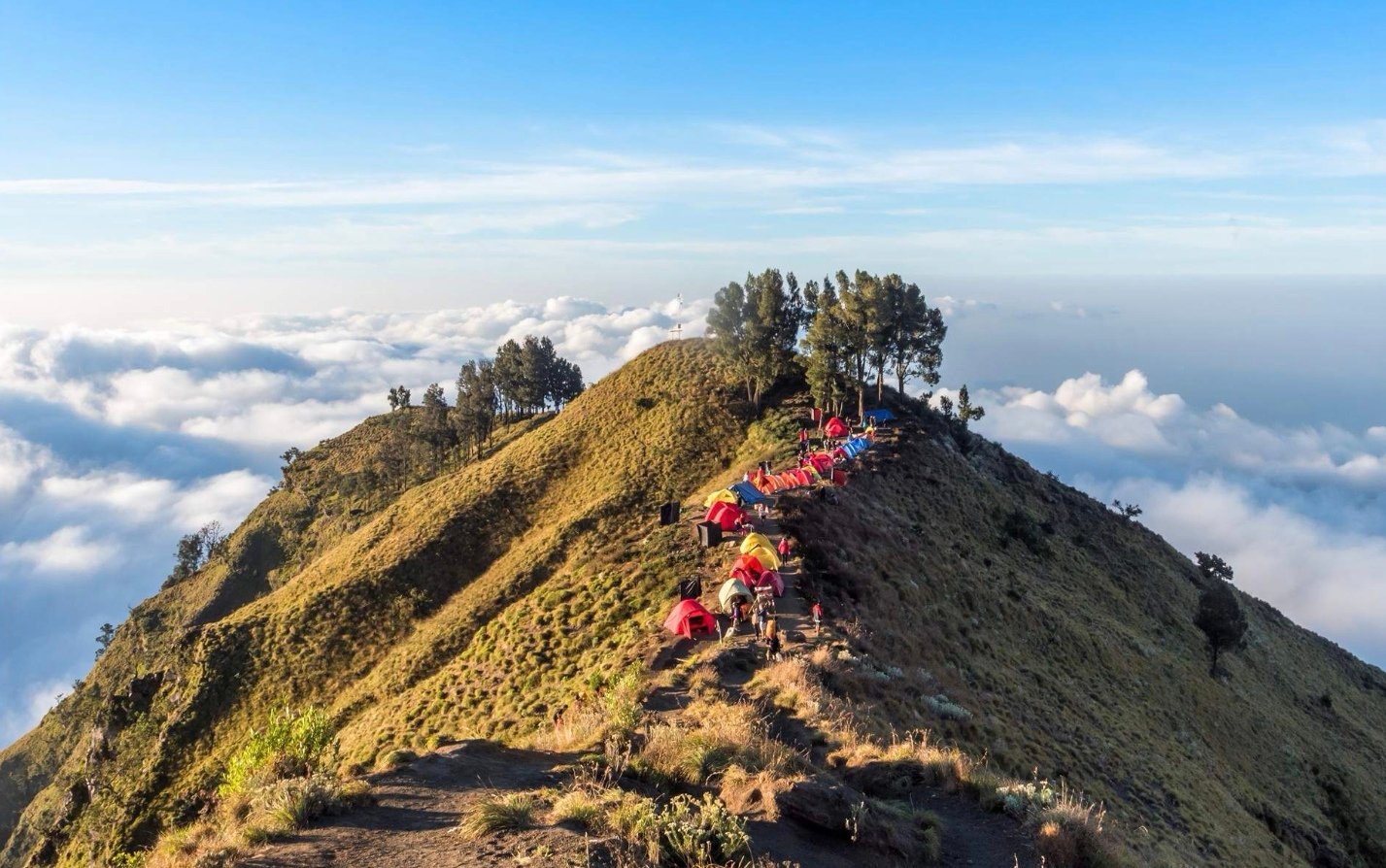 Gunung Rinjani. Foto: tiket.com