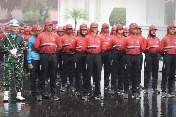 Paskibraka Nasional saat melakukan gladi kotor di Istana Negara, Jakarta pada Selasa (12/8). Foto: dok.BPIP