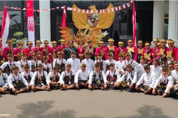 Tarian Tembolak Baek. Foto: istimewa