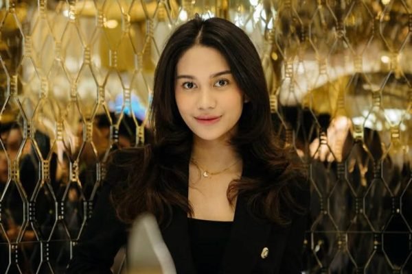 Selebgram, Azizah Salsha/Foto : Dok Instagram @azizahsalsha_