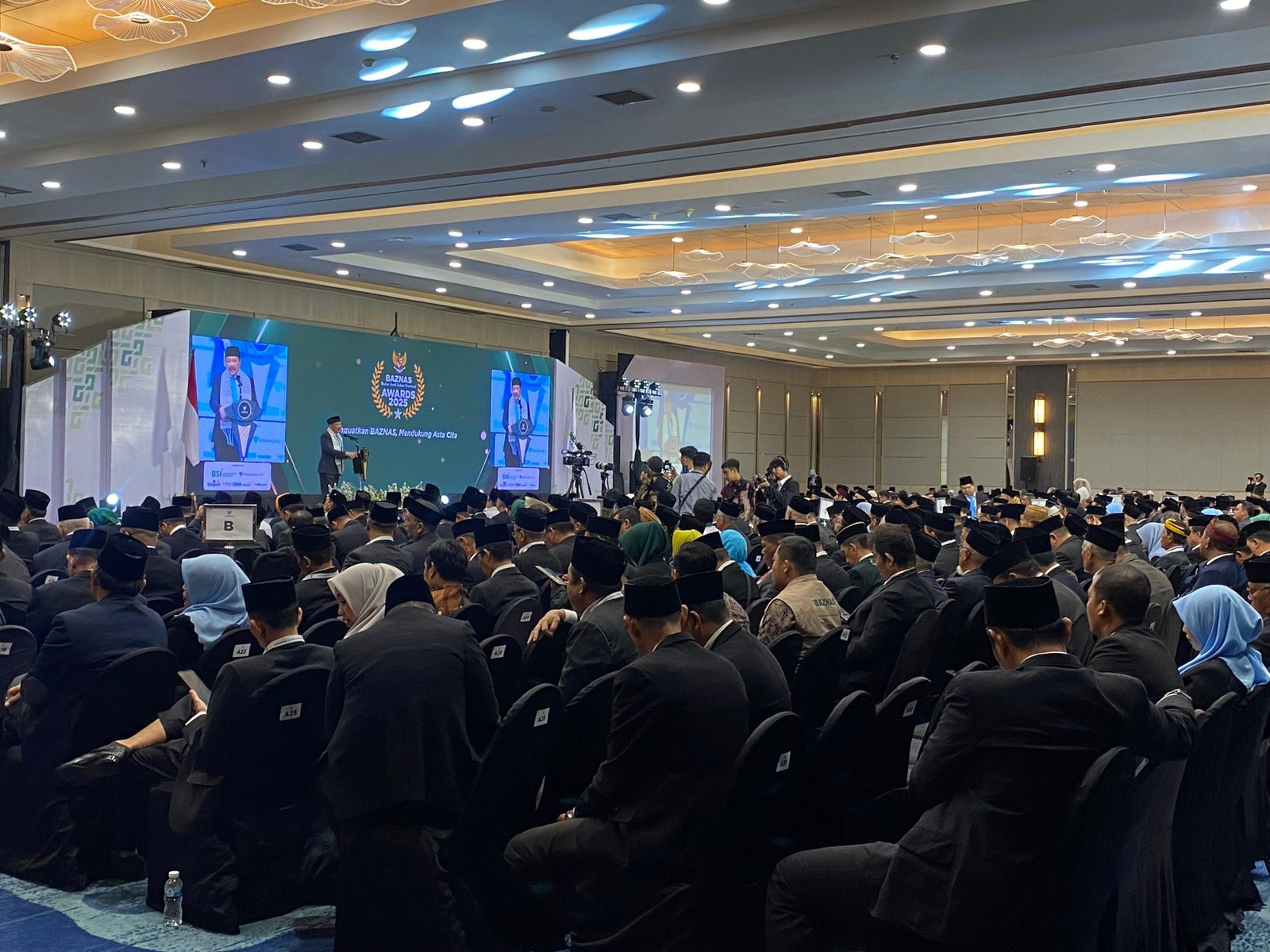 Ketua BAZNAS RI, Noor Achmad atau Kiai Noor saat pidato di acara BAZNAS Awards 2025/Foto : Dok Fifi Abdurahman