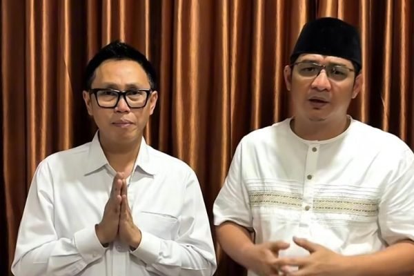 Hendro Purnomo alias Eko Patrio ditemani Pasha Ungu minta maaf ke masyarakat Indonesia/Foto : Dok Instagram @ekopatriosuper